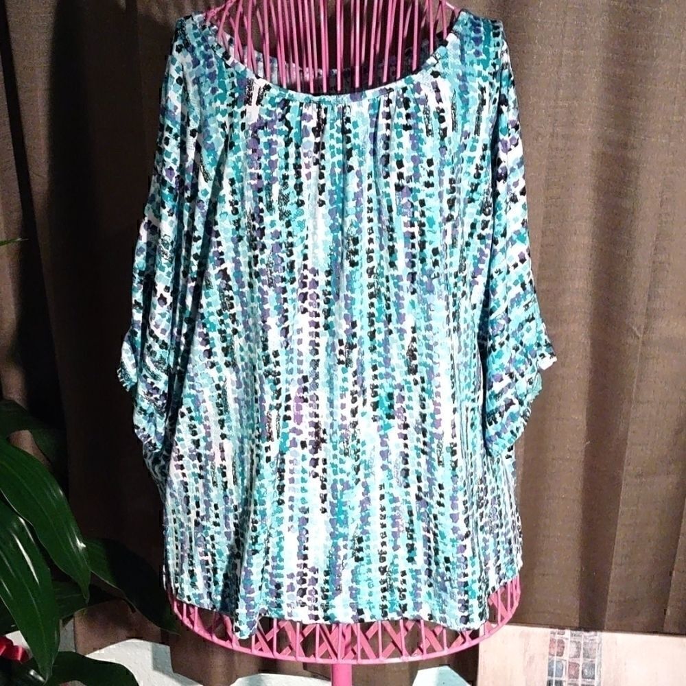 Bon Worth Blue/blk. Graphic Design Tunic